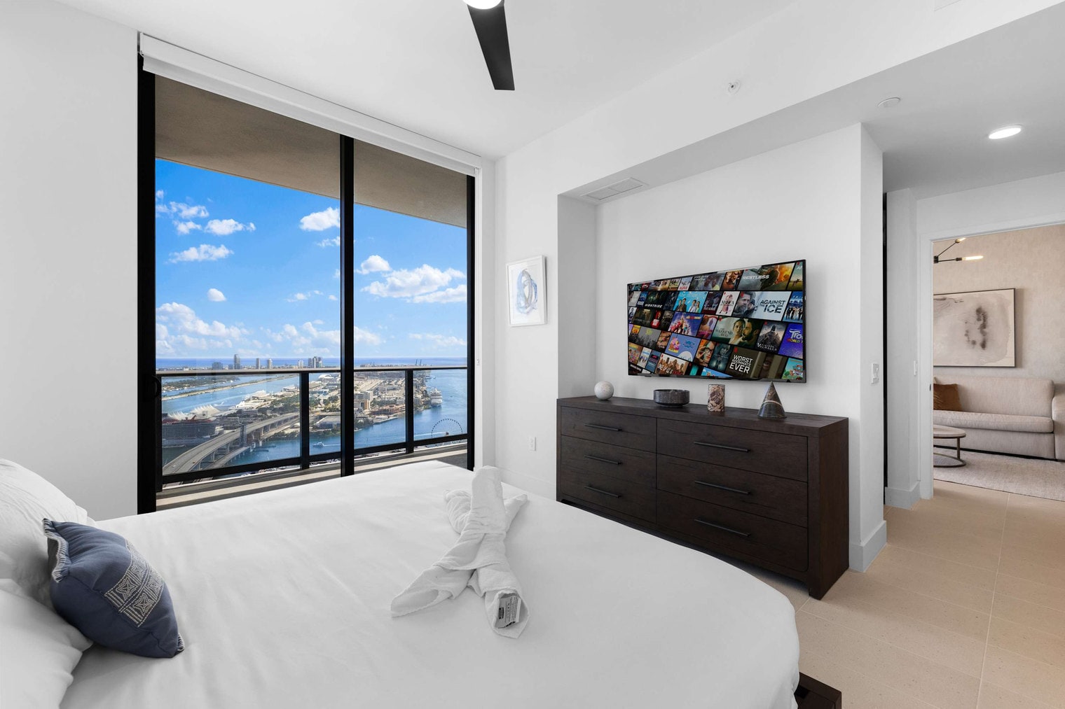 Building Photo - 159 NE 6th St