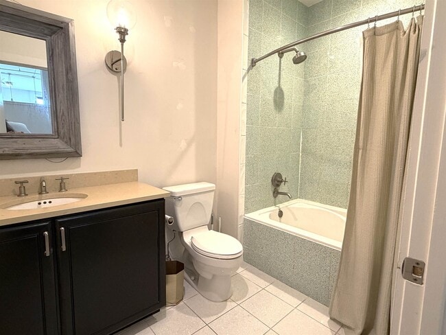 Building Photo - 505 Tennessee St