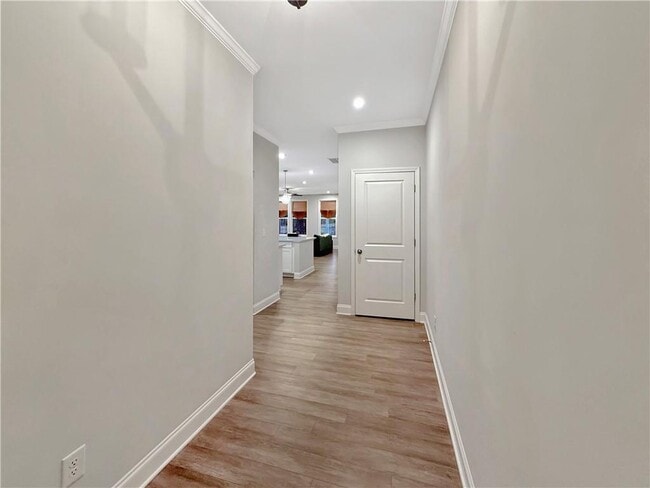 Building Photo - 6030 Stella Dr