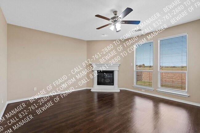 Building Photo - 2021 Haylee Dr