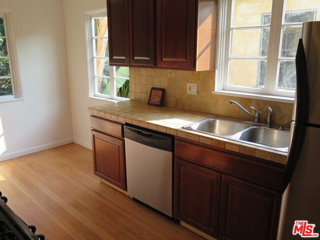 Building Photo - 2128 20th St