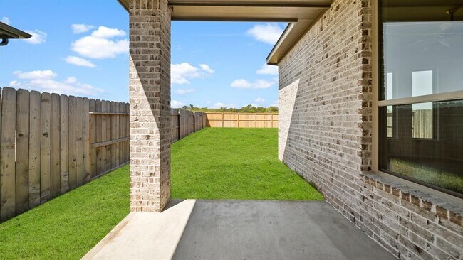 Building Photo - 1907 Meadow Trail Dr