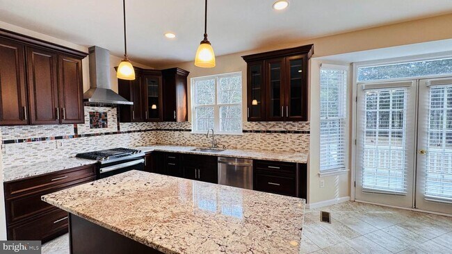 Building Photo - 9161 Lost Fields Ct