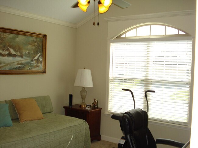 Building Photo - 4097 Silver Glenn