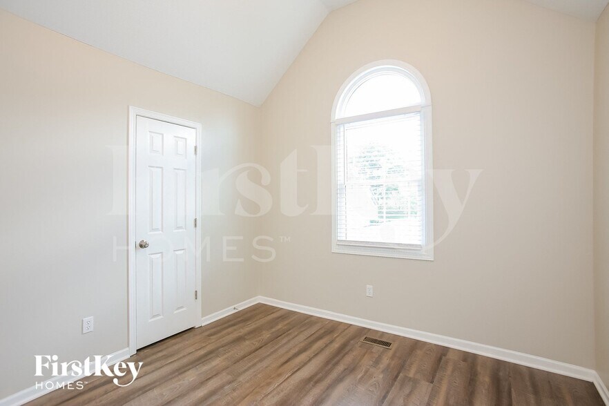 Building Photo - 5001 NW 90th St