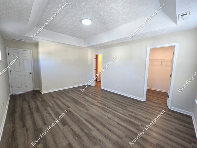 Building Photo - 4593 Parkway Cir