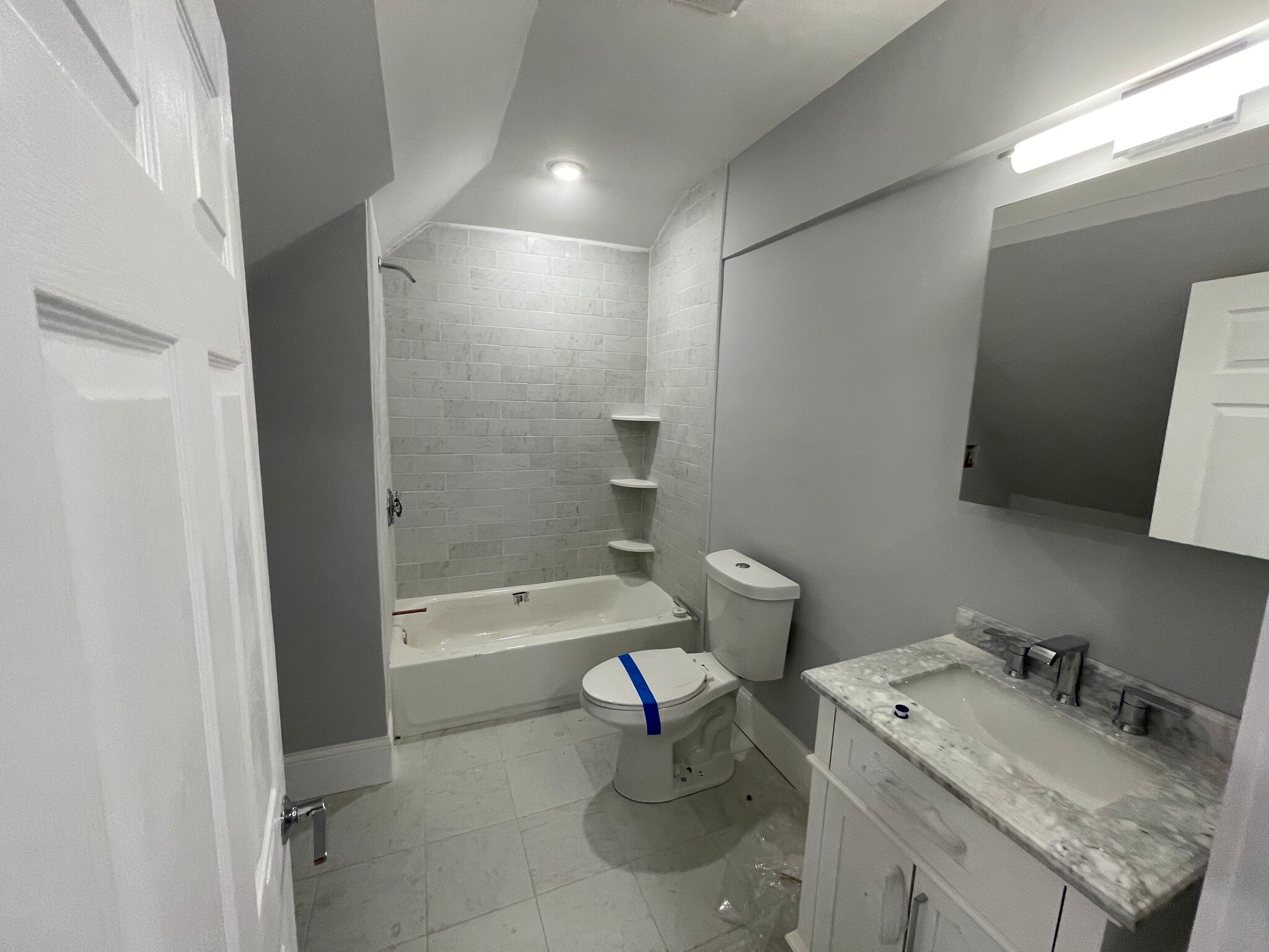 Building Photo - 158 Morrison Ave