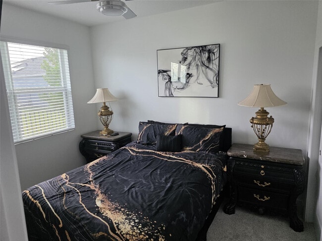 Building Photo - 10495 SW Orana Dr