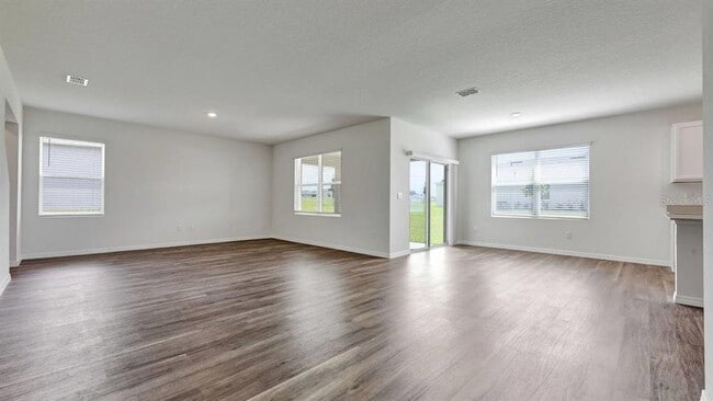 Building Photo - 3598 RODEN Rd