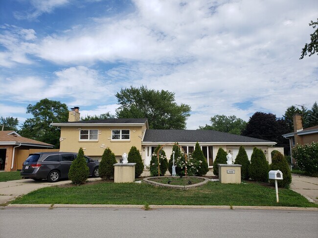 Building Photo - 9403 Clancy Dr