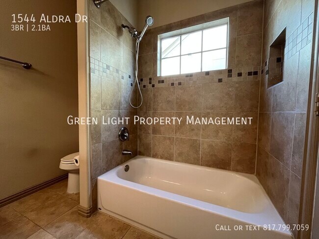 Building Photo - 1544 Aldra Dr