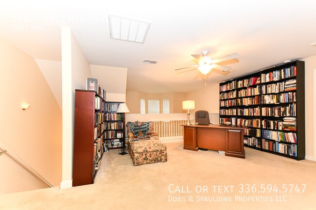 Building Photo - 1923 Fleming Rd