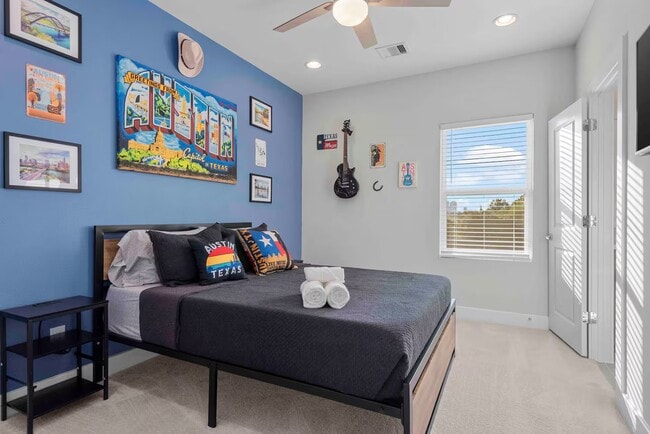 Building Photo - 4202 Gillespie St