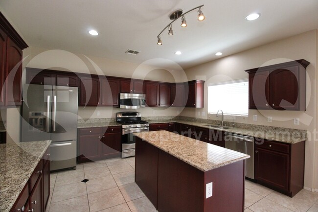 Building Photo - 4313 E Folgers Rd