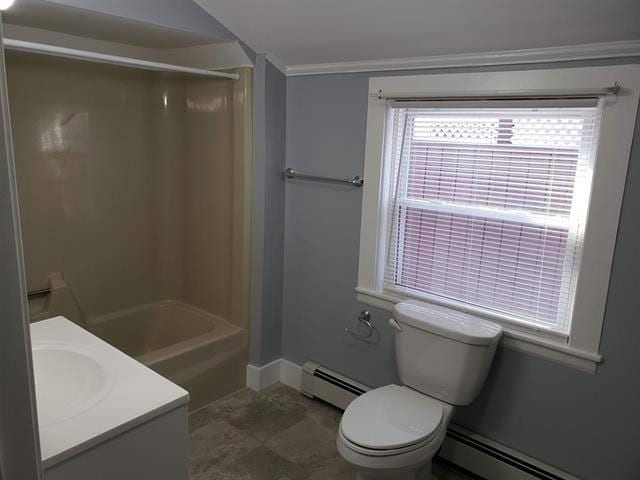 Building Photo - 8 Allen St