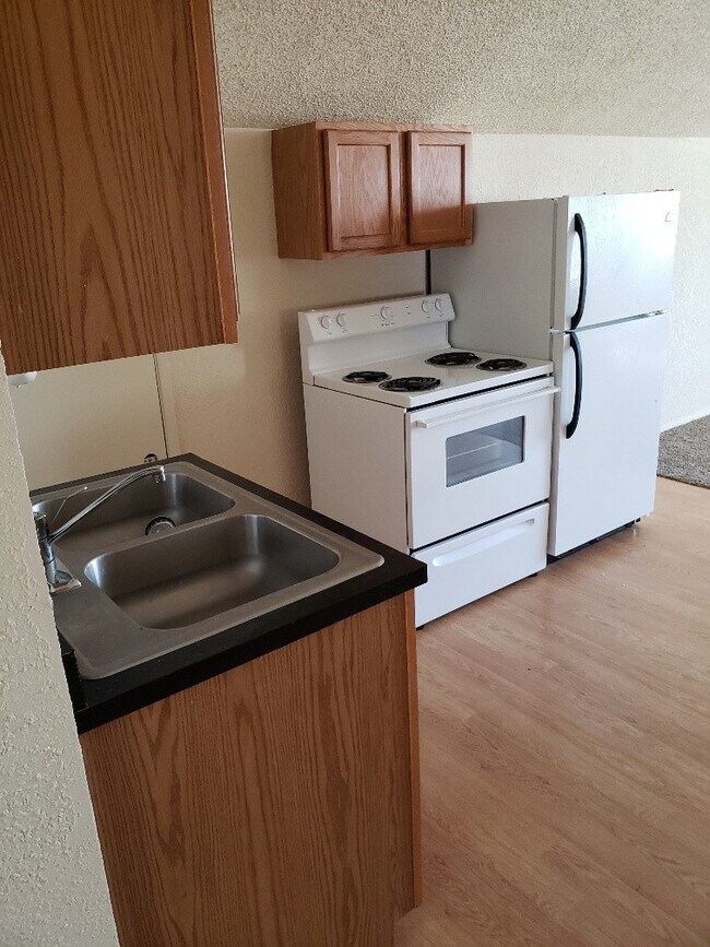 r11 632 NE Franklin Ave Chehalis WA 98532 Apartment Finder