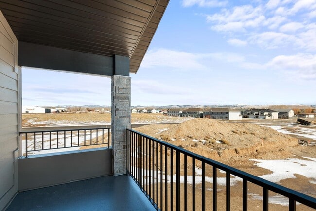 Building Photo - 405 Par Ave