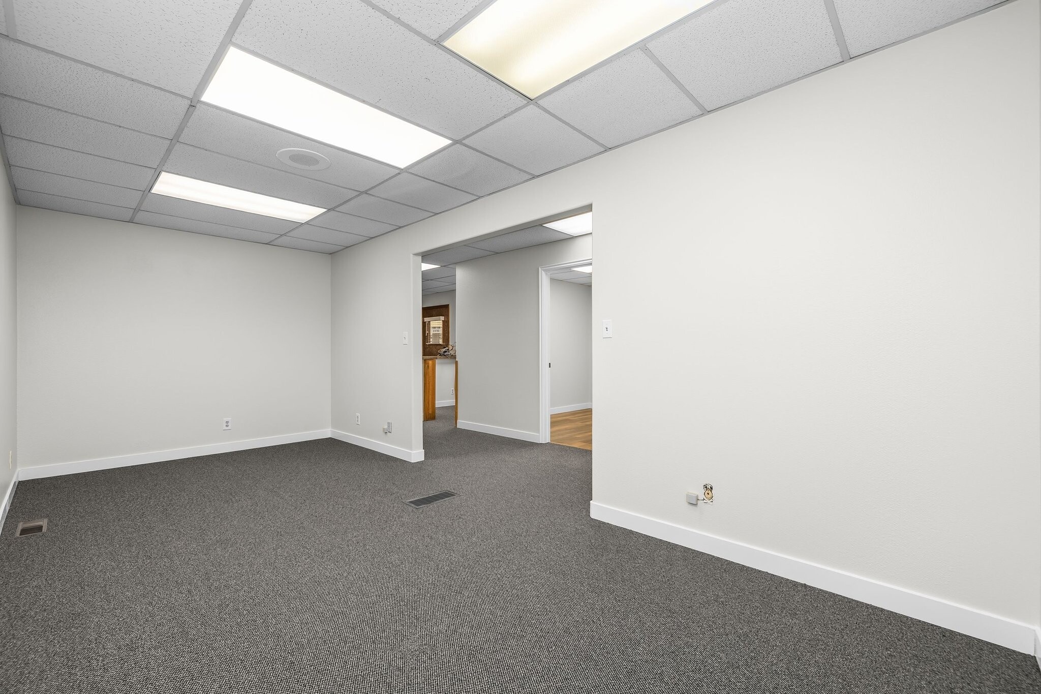 Building Photo - 405 S 100 E