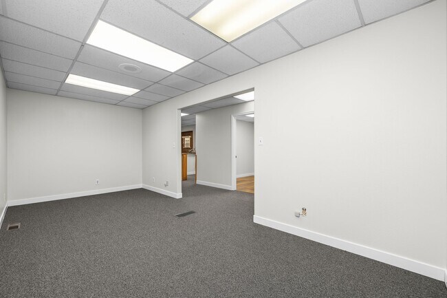 Building Photo - 405 S 100 E