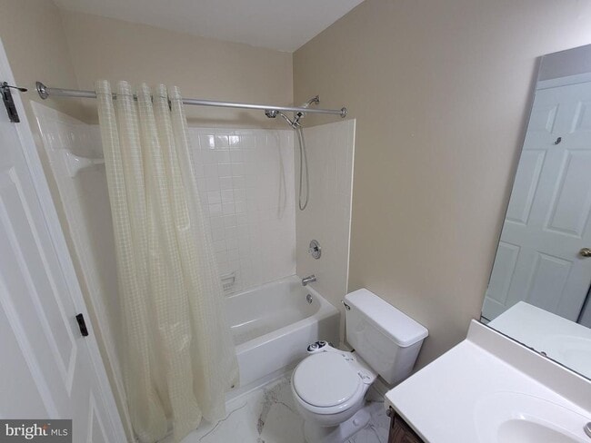 Building Photo - 11 Whistler Ct