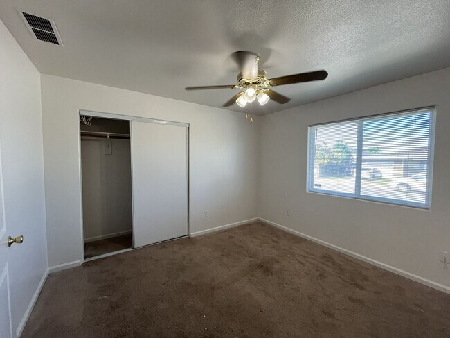 Building Photo - SAC T 1138