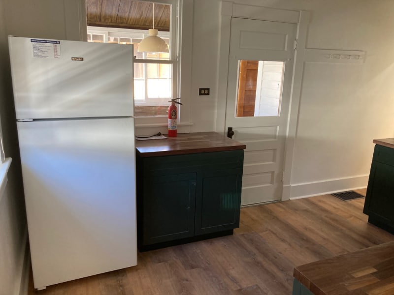 Building Photo - 9 Elk Path