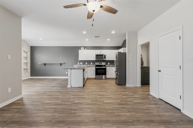 Building Photo - 111 Bering Dr