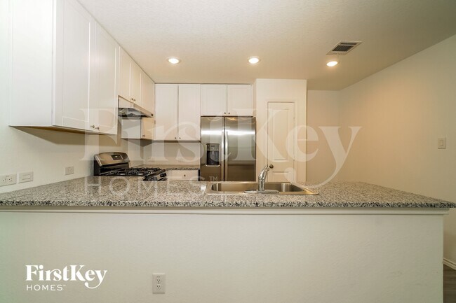 Building Photo - 13022 Rosemary Cove