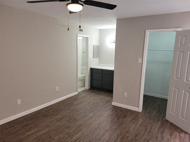 Building Photo - 7200 W T C Jester Blvd