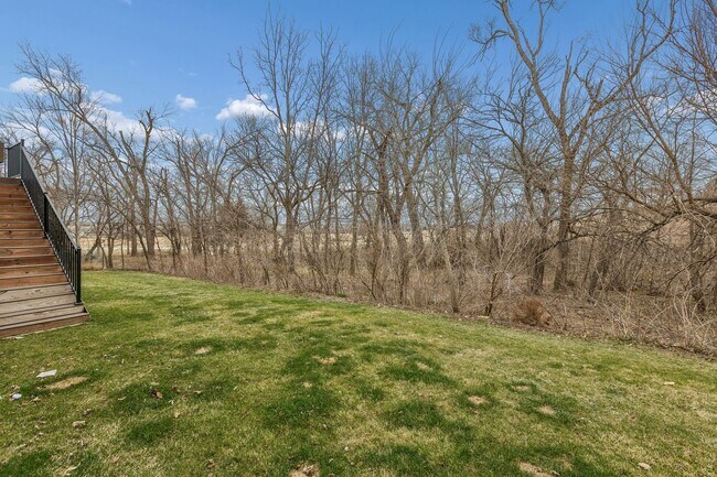 Building Photo - Beautiful Ranch Home Backing to Trees!!