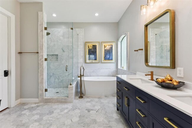 Building Photo - 122 Silverstone Dr