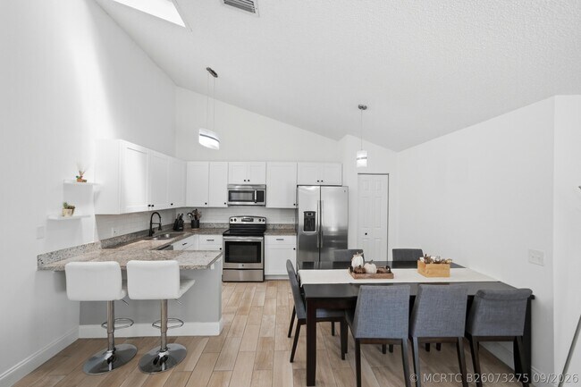 Building Photo - 5799 Golden Eagle Cir