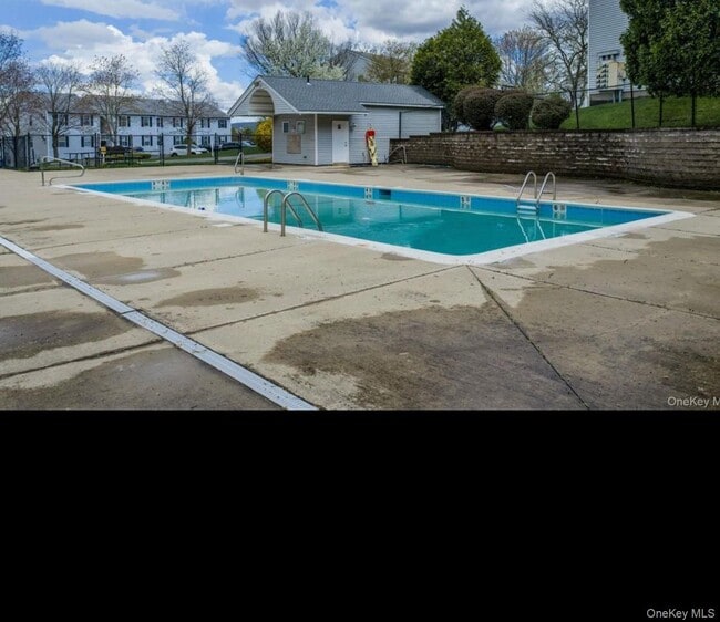 Building Photo - 28 Lexington Hills Rd