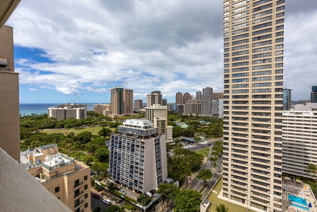 Building Photo - WAIKIKI LIFESTYLE 1BR/1BA/1PKG UNIT IN THE...