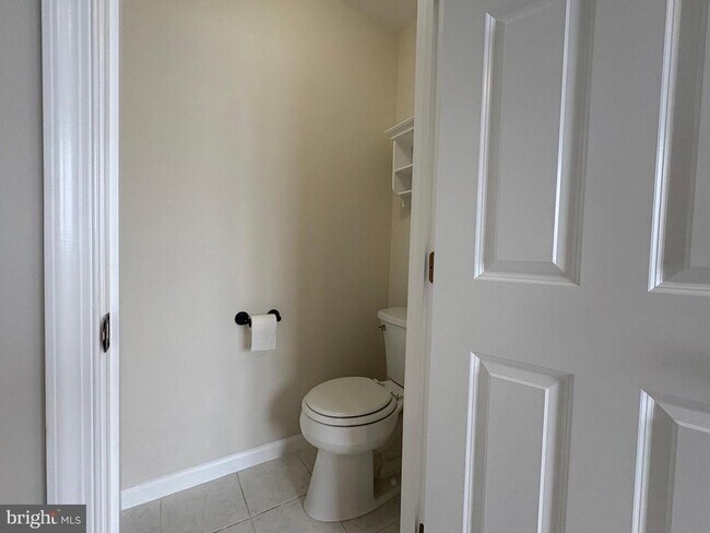 Building Photo - 1151 Fieldview Dr