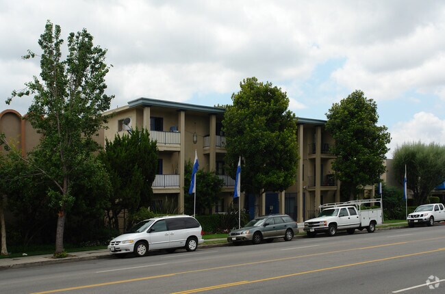 Building Photo - 21736 Roscoe Blvd