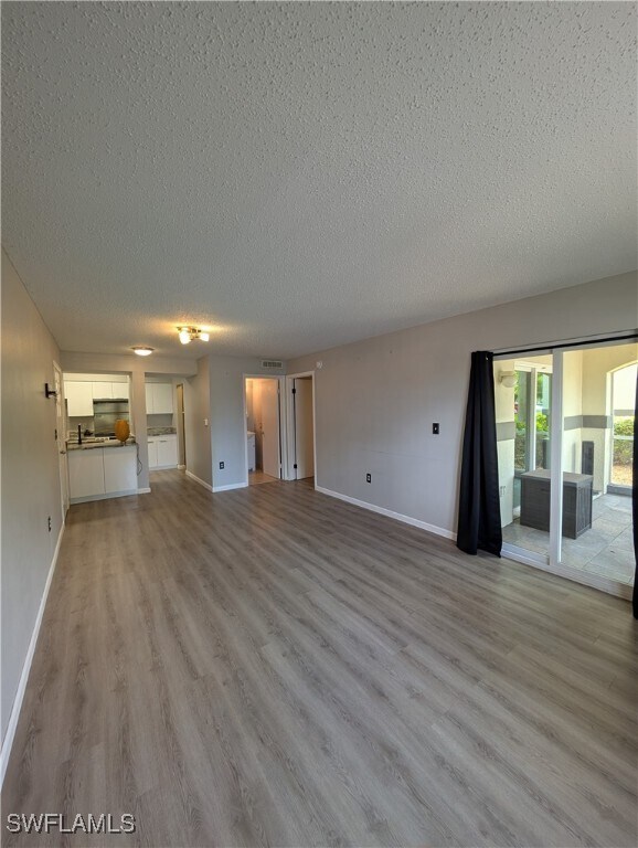 Building Photo - 3401 Winkler Ave