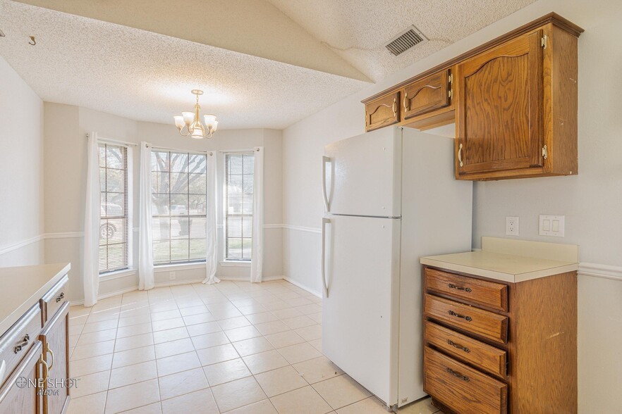 Building Photo - 2957 Oak Ridge Ct