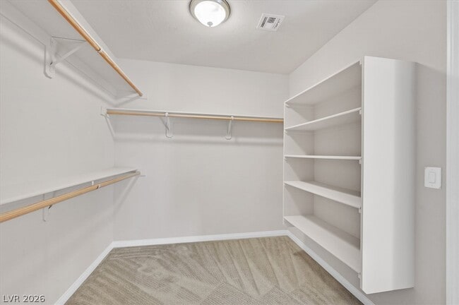 Building Photo - 719 Orchard Course Dr