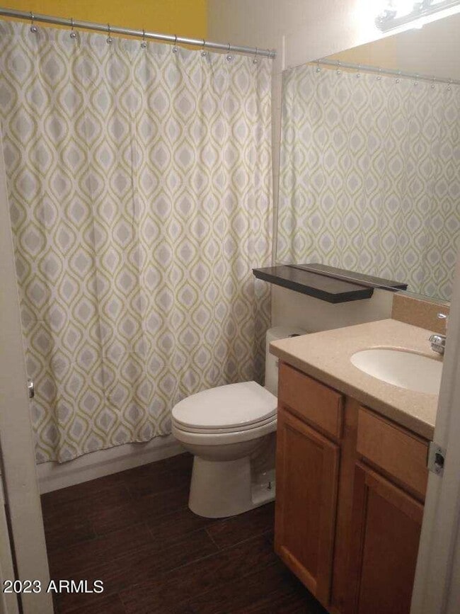 Building Photo - 7550 N 12th St