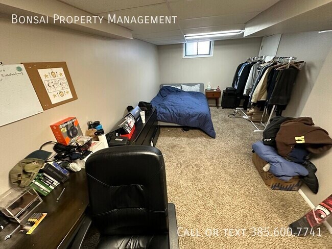 Building Photo - 2577 S 700 E