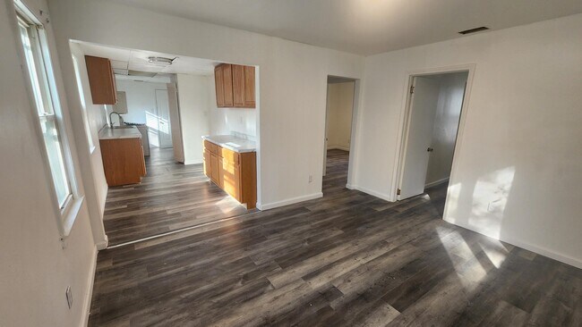 Building Photo - 6120 Marvin St