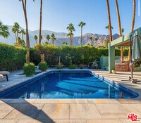Building Photo - 817 N Via Monte Vista