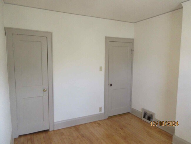 Building Photo - 3473 N Bremen St