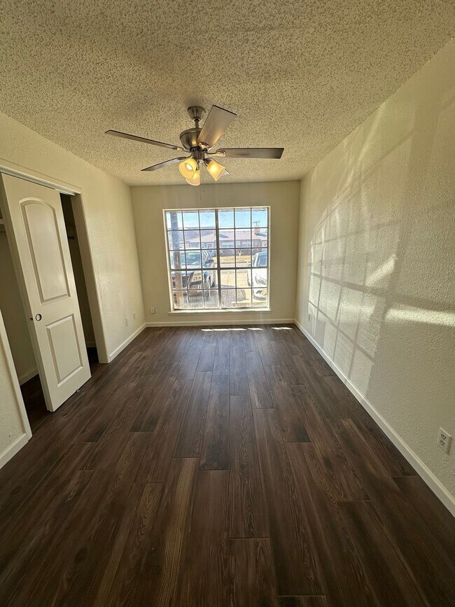 Building Photo - 109 Sasser Dr