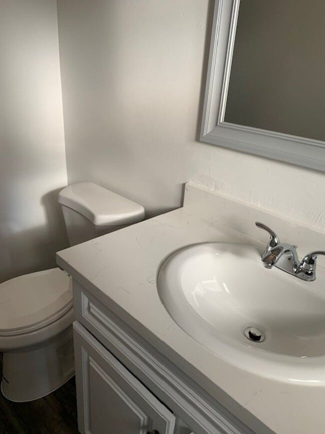 Building Photo - 1109 13th St