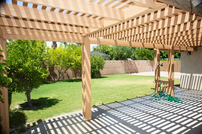 Building Photo - 68870 Tachevah Dr