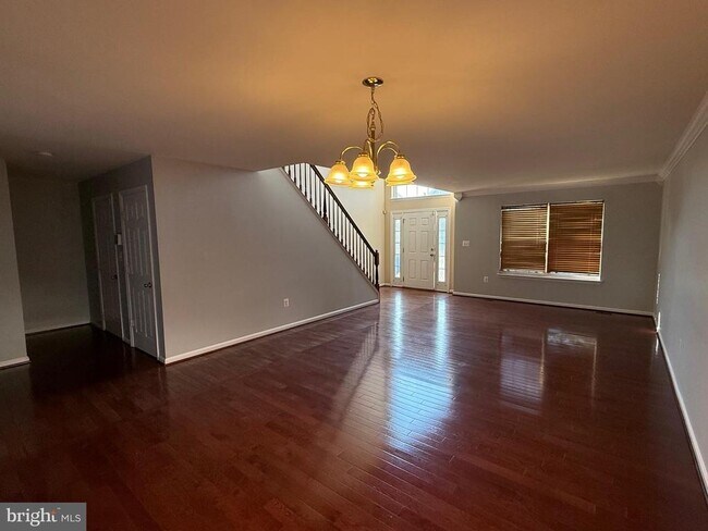 Building Photo - 18 Brushy Creek Cir