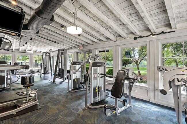 Building Photo - 6 Portrush Ct