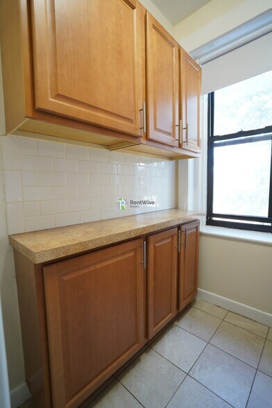 Building Photo - 1156 Commonwealth Ave